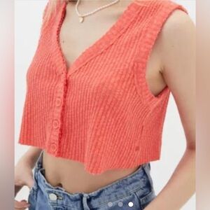 BDG Orange Sleeveless Cropped Button UP
Knit Top M